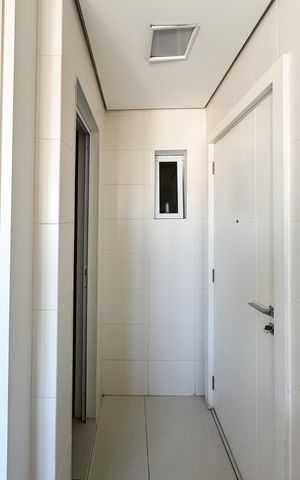 Apartamento à venda com 320m², 3 quartos e 4 vagas Apartamento à venda com 320m², 3 quartos e 4 vagasÁrea de Serviço