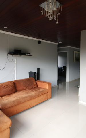 Apartamento à venda com 600m², 5 quartos e 1 vagaSala