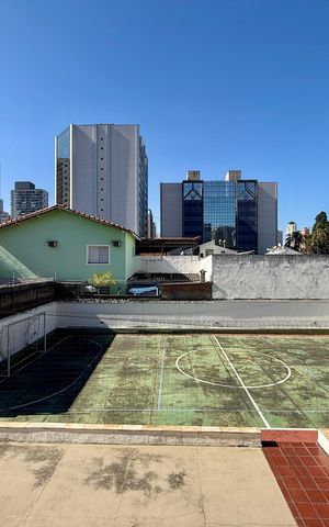Apartamento à venda com 51m², 2 quartos e 1 vaga Apartamento à venda com 51m², 2 quartos e 1 vagaVista