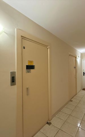 Apartamento à venda com 51m², 2 quartos e 1 vaga Apartamento à venda com 51m², 2 quartos e 1 vagaHall Apartamento