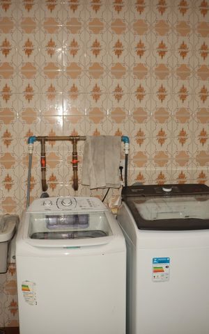 Casa à venda com 224m², 2 quartos e 2 vagasÁrea de serviço