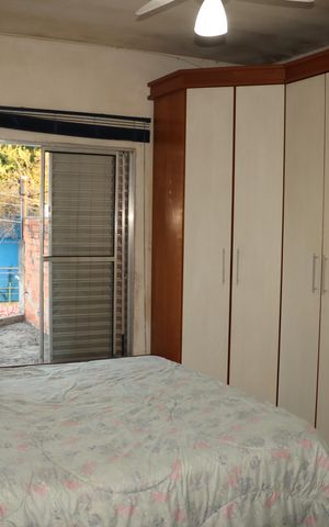 Casa à venda com 224m², 2 quartos e 2 vagasSuíte