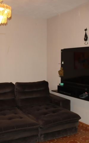 Casa à venda com 224m², 2 quartos e 2 vagasSala