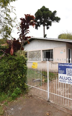 Casa para alugar com 100m², 3 quartos e 3 vagasFachada