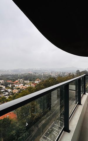 Apartamento para alugar com 124m², 3 quartos e 2 vagas Apartamento para alugar com 124m², 3 quartos e 2 vagasVaranda