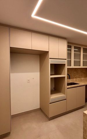 Apartamento para alugar com 124m², 3 quartos e 2 vagas Apartamento para alugar com 124m², 3 quartos e 2 vagasCozinha
