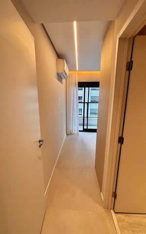 Apartamento para alugar com 124m², 3 quartos e 2 vagas Apartamento para alugar com 124m², 3 quartos e 2 vagasCorredor suíte 1