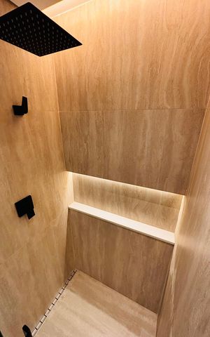 Apartamento para alugar com 124m², 3 quartos e 2 vagas Apartamento para alugar com 124m², 3 quartos e 2 vagasBanheiro suíte 1