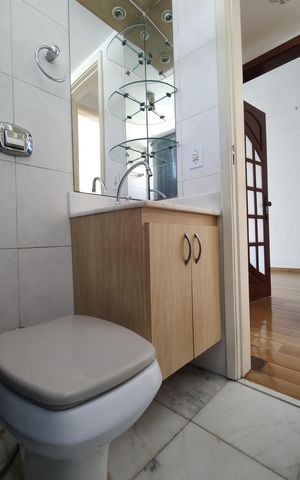 Apartamento à venda com 72m², 2 quartos e 1 vagaBanheiro Social