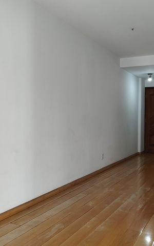 Apartamento à venda com 72m², 2 quartos e 1 vaga Apartamento à venda com 72m², 2 quartos e 1 vagaSala