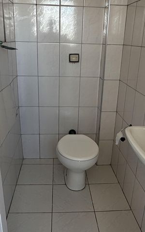 Apartamento para alugar com 200m², 3 quartos e 2 vagasBanheiro de serviço