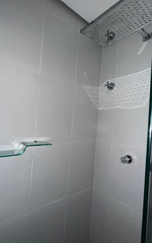 Apartamento para alugar com 72m², 2 quartos e 1 vaga Apartamento para alugar com 72m², 2 quartos e 1 vagaBanheiro da Suíte