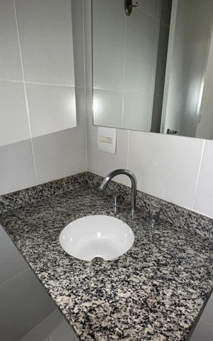 Apartamento para alugar com 72m², 2 quartos e 1 vaga Apartamento para alugar com 72m², 2 quartos e 1 vagaBanheiro