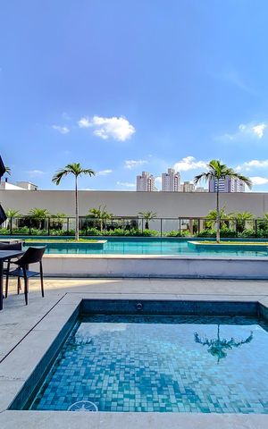 Apartamento à venda com 84m², 2 quartos e 2 vagasÁrea comum - Piscina