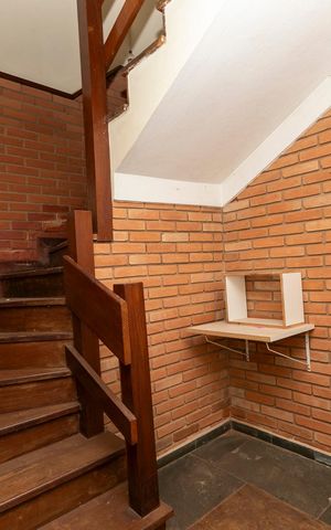 Casa à venda com 200m², 3 quartos e 4 vagas Casa à venda com 200m², 3 quartos e 4 vagasCorredor