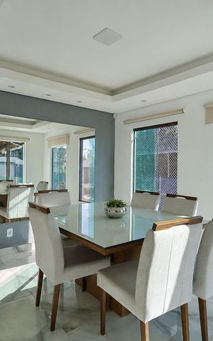 Casa à venda com 280m², 5 quartos e 10 vagas