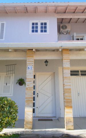 Casa à venda com 300m², 3 quartos e 1 vagaEntrada