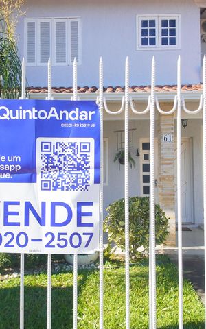 Casa à venda com 300m², 3 quartos e 1 vagaplaca