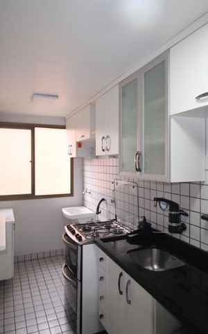 Apartamento para alugar com 60m², 2 quartos e 2 vagasCozinha