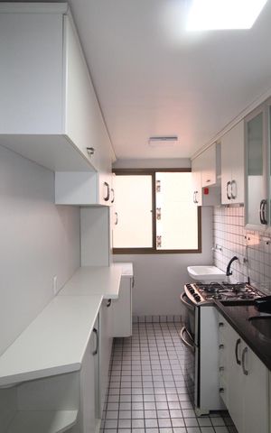 Apartamento para alugar com 60m², 2 quartos e 2 vagasCozinha