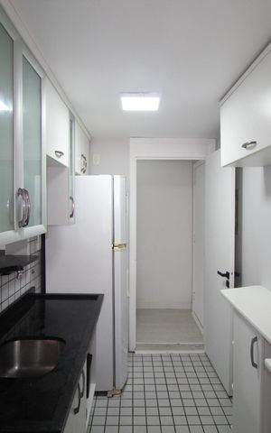 Apartamento para alugar com 60m², 2 quartos e 2 vagasCozinha