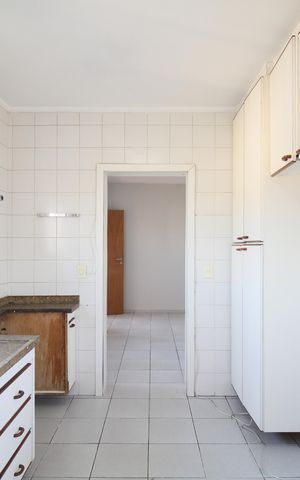 Apartamento para alugar com 234m², 3 quartos e 3 vagasCozinha