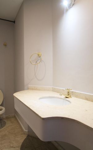 Apartamento para alugar com 234m², 3 quartos e 3 vagasLavabo