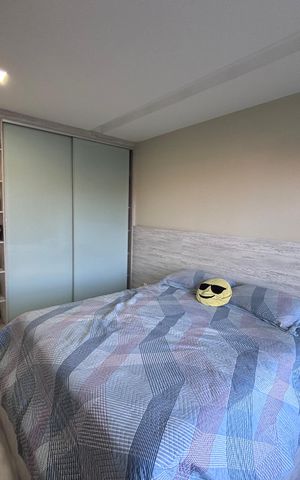 Casa de condomínio à venda com 360m², 4 quartos e 2 vagas Casa de condomínio à venda com 360m², 4 quartos e 2 vagasSuíte 2