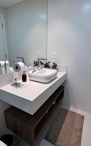 Casa de condomínio à venda com 360m², 4 quartos e 2 vagas Casa de condomínio à venda com 360m², 4 quartos e 2 vagasBanheiro