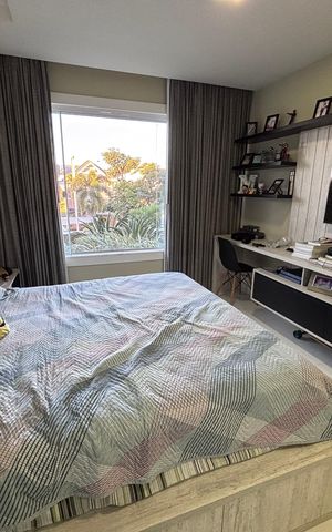 Casa de condomínio à venda com 360m², 4 quartos e 2 vagas Casa de condomínio à venda com 360m², 4 quartos e 2 vagasSuíte 2