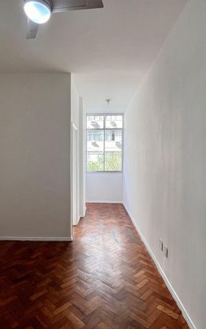 Apartamento à venda com 65m², 2 quartos e sem vaga Apartamento à venda com 65m², 2 quartos e sem vagaSala