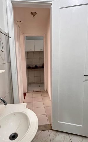 Apartamento à venda com 65m², 2 quartos e sem vaga Apartamento à venda com 65m², 2 quartos e sem vagaBanheiro