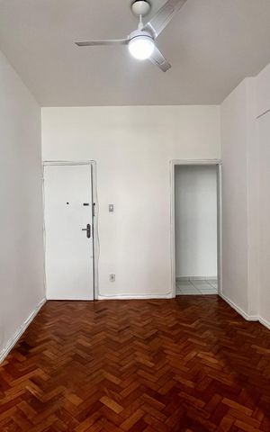 Apartamento à venda com 65m², 2 quartos e sem vaga Apartamento à venda com 65m², 2 quartos e sem vagaSala