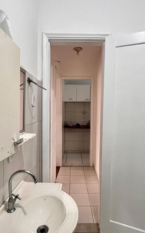 Apartamento à venda com 65m², 2 quartos e sem vaga Apartamento à venda com 65m², 2 quartos e sem vagaBanheiro