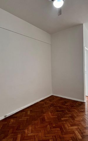 Apartamento à venda com 65m², 2 quartos e sem vaga Apartamento à venda com 65m², 2 quartos e sem vagaSala