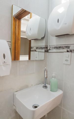 Casa para alugar com 154m², 4 quartos e 4 vagas Casa para alugar com 154m², 4 quartos e 4 vagasBanheiro de serviço