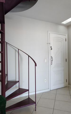 Apartamento à venda com 186m², 3 quartos e 2 vagas Apartamento à venda com 186m², 3 quartos e 2 vagasSala
