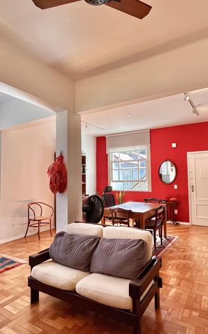 Apartamento à venda com 120m², 3 quartos e 2 vagas Apartamento à venda com 120m², 3 quartos e 2 vagasSala