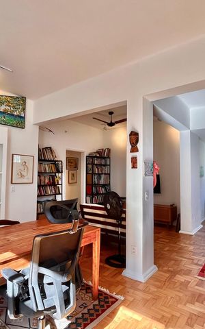Apartamento à venda com 120m², 3 quartos e 2 vagas Apartamento à venda com 120m², 3 quartos e 2 vagasSala