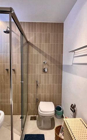 Apartamento à venda com 120m², 3 quartos e 2 vagas Apartamento à venda com 120m², 3 quartos e 2 vagasBanheiro social