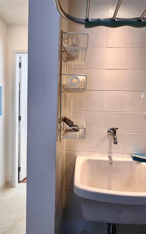 Apartamento à venda com 120m², 3 quartos e 2 vagas Apartamento à venda com 120m², 3 quartos e 2 vagasÁrea de Serviço