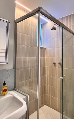 Apartamento à venda com 120m², 3 quartos e 2 vagas Apartamento à venda com 120m², 3 quartos e 2 vagasBanheiro social