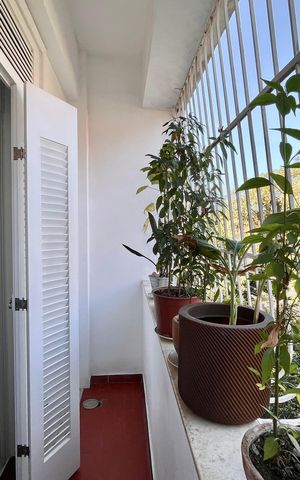 Apartamento à venda com 120m², 3 quartos e 2 vagas Apartamento à venda com 120m², 3 quartos e 2 vagasVaranda da suíte