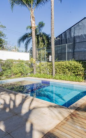 Apartamento à venda com 97m², 3 quartos e 2 vagas Apartamento à venda com 97m², 3 quartos e 2 vagasÁrea comum - Piscina