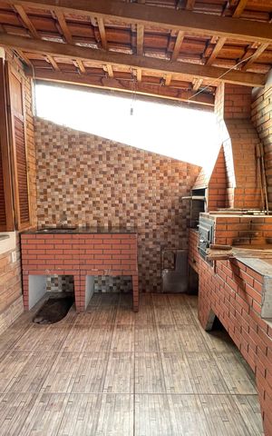 Casa à venda com 95m², 2 quartos e 1 vaga Casa à venda com 95m², 2 quartos e 1 vagaChurrasqueira