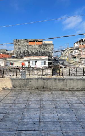 Casa à venda com 95m², 2 quartos e 1 vaga Casa à venda com 95m², 2 quartos e 1 vagaVaranda