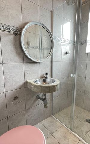 Casa à venda com 95m², 2 quartos e 1 vaga Casa à venda com 95m², 2 quartos e 1 vagaBanheiro 2