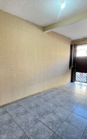 Casa à venda com 95m², 2 quartos e 1 vaga Casa à venda com 95m², 2 quartos e 1 vagaGaragem