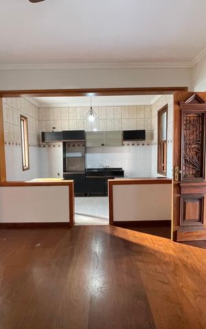 Casa à venda com 95m², 2 quartos e 1 vaga Casa à venda com 95m², 2 quartos e 1 vagaSala