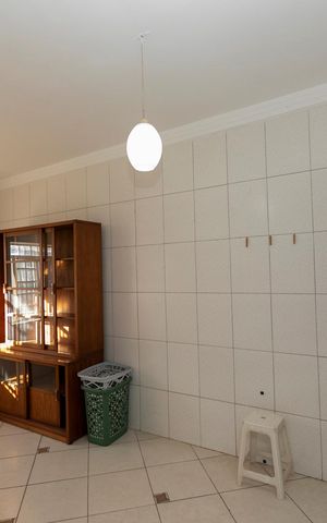 Casa à venda com 150m², 3 quartos e 3 vagas Casa à venda com 150m², 3 quartos e 3 vagasSALA DE JANTAR